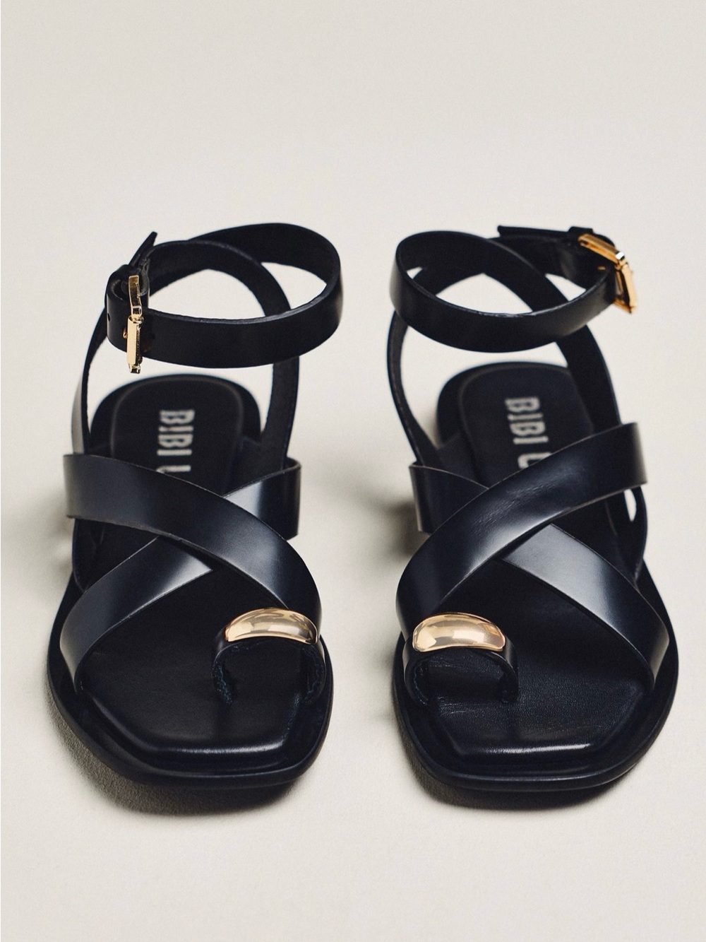 Bibi Lou Vaz Toe-Loop Sandals - EU 38